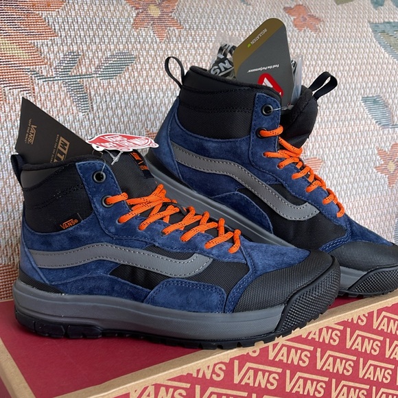 Vans Men’s Ultrarange Exo
Dress Blues/Black
VN0A5KS5LKV
Sneakers Hiking B… - Picture 7 of 16